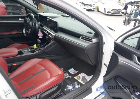 2022 Kia K5 Gt-Line z USA, uszkodzony, nr VIN 5XXG64J27NG133509